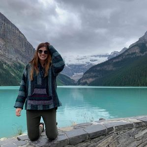 Meet your Posher, Lydia